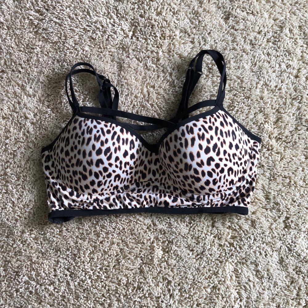 •PINK Victoria secret bra
